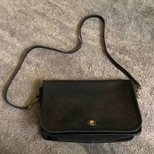 Vintage Coach crossbody purse.
